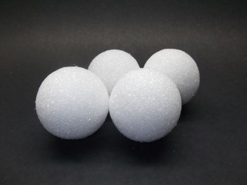 Styrofoam Balls, 6 Inch, 6 Per Pack