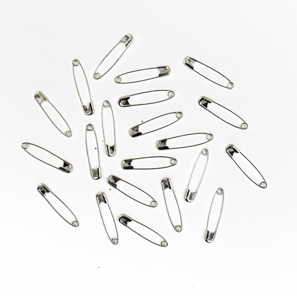 Silver Small Safety Pins Size 00 - 0.75 Inch 144 Pieces Premium Quality - artcovecrafts.com